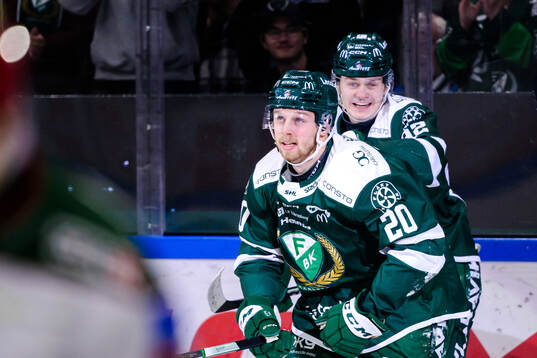 Färjestads Marcus Westfält jublar