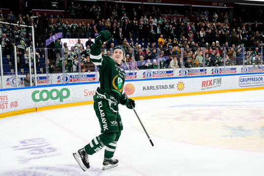 Färjestads Stian Solberg jublar