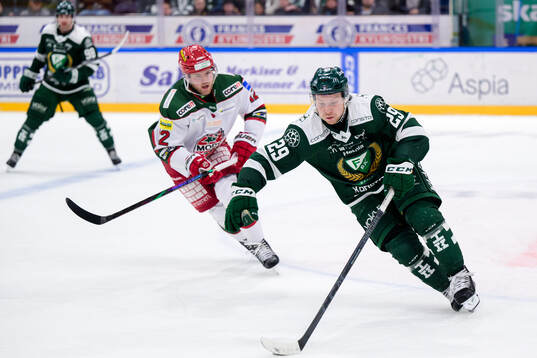 Modos Oscar Pettersson och Färjestads Oskar Steen