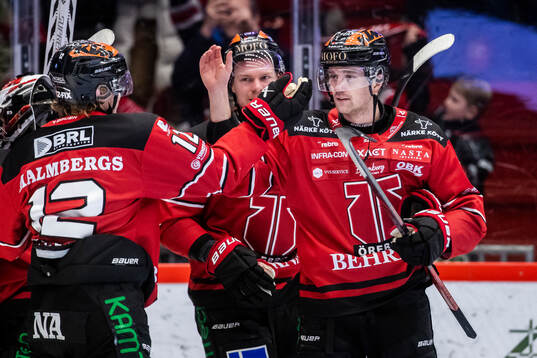 Örebros Noah Steen och Filip Berglund jublar