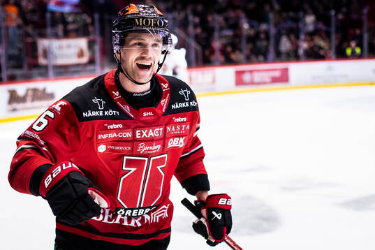 Örebros Filip Berglund jublar vid 1-1