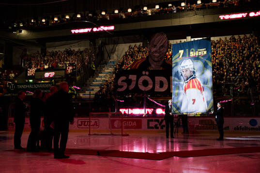 Tommy Sjödin får sin vepa hissad