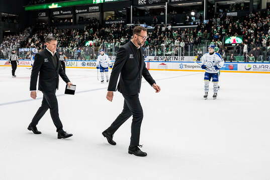 Rögles assisterande tränare Pelle Prestberg och tränare