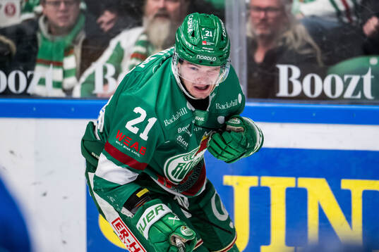 Rögles Henry Bowlby har ont