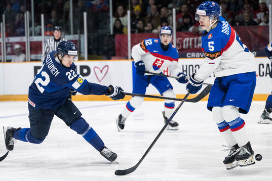 Kasper Halttunen of Finland and Richard Baran of Slovakia