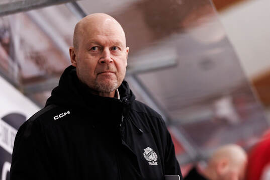 Almtunas assisterande tränare Marcus Ragnarsson