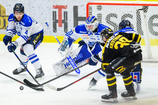 Karlskogas målvakt Samuel Jonsson