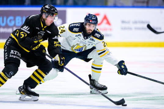 AIKs Alfred Barklund och Södertäljes Jacob Dahlström