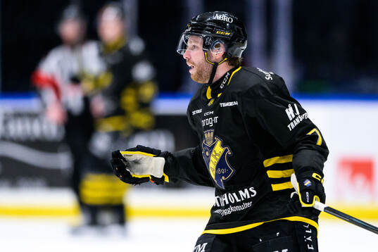 AIKs Lukas Zetterberg reagerar