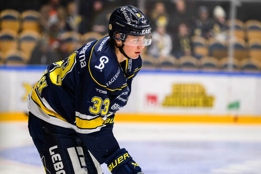 HV71s Måns Lindbäck