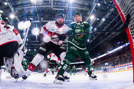 Malmö Redhawks Johan Ivarsson och Färjestads Joel Kellman