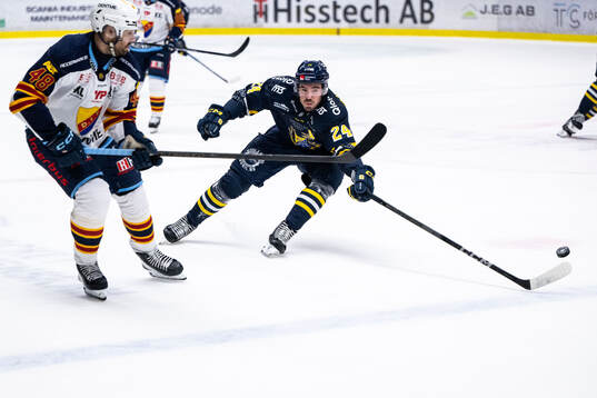 Djurgårdens Dick Axelsson och Södertäljes Jacob