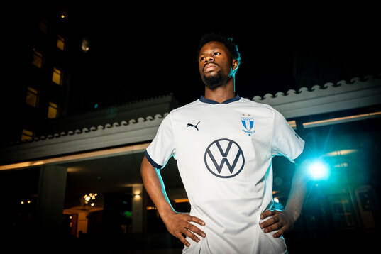 Malmö FF presenterar Emmanuel Ekong som ny spelare den 8 januari 2025 i Puerto Banus. 