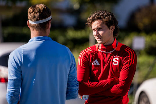 Erik Botheim of Malmö FF and Markus Solbakken of Sparta