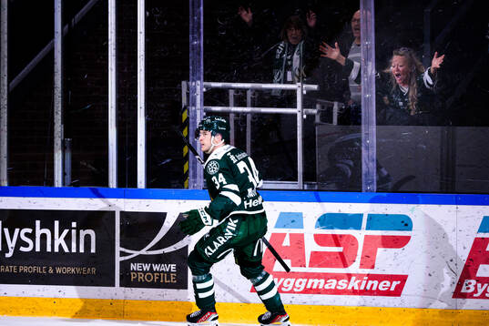 Färjestads Michael Lindqvist jublar