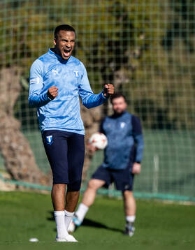 Martin Olsson jublar