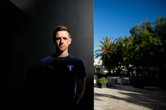 Søren Rieks poserar för ett porträtt