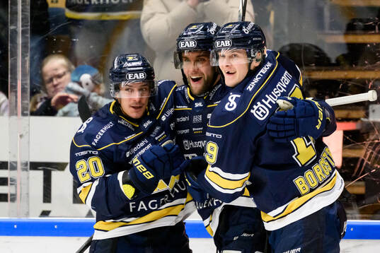 HV71s Andre Petersson, Joona Luoto och Henrik Borgström