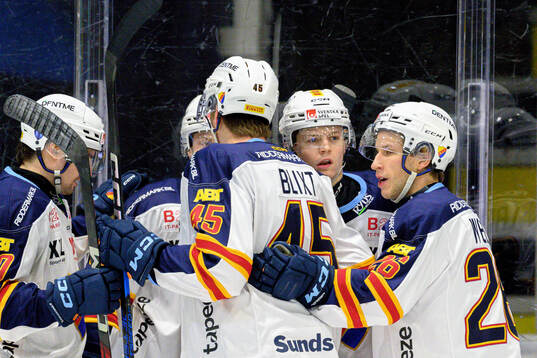 Djurgårdens Hampus Larsson jublar