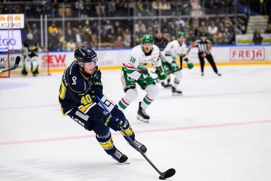 HV71s Oskar Stål-Lyrenäs