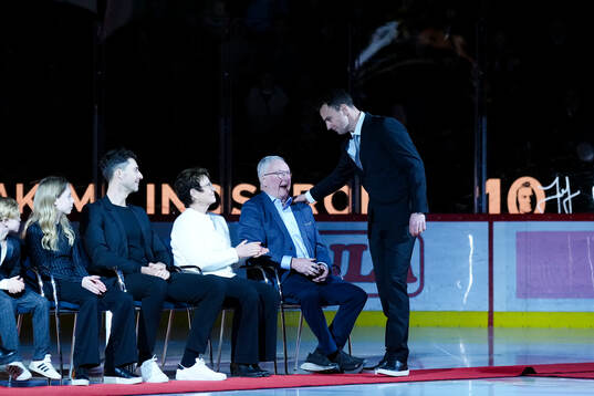 Joakim Lindström och familj