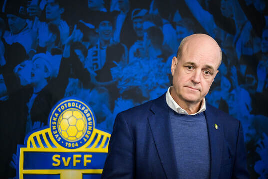 Fredrik Reinfeldt, president of the Swedish Football Association, at a press conference following the decision to terminate the assignment of general secretary Andrea Möllerberg,