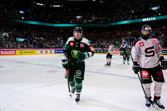 Marian Studenic of Färjestad  celebrates