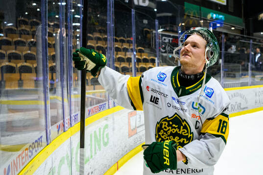 Björklövens Axel Ottosson jublar