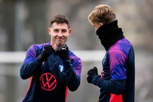 Lasse Berg Johnsen and Erik Botheim of Malmö FF