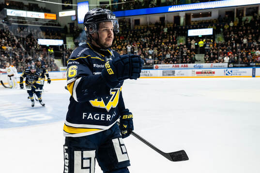 HV71s Tanner Kero jublar