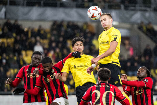 Gustav Henriksson of Elfsborg scores 1-0