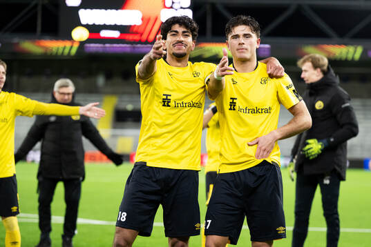 Ahmed Qasem and Besfort Zeneli of Elfsborg celebrate