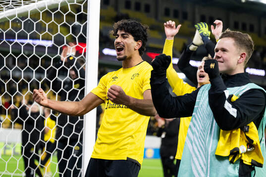 Ahmed Qasem of Elfsborg celebrates