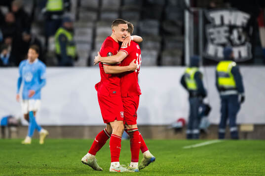 Gustaf Lagerbielke of Twente celebrates