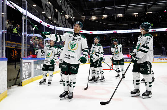 Färjestads spelare jublar