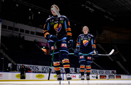 Djurgårdens Isabelle Leijonhielm och Linnea Natt Och Dag