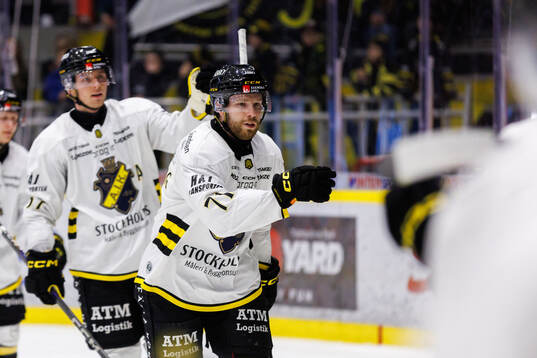 AIKs Lukas Zetterberg jublar