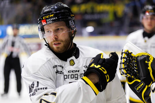 AIKs Lukas Zetterberg jublar