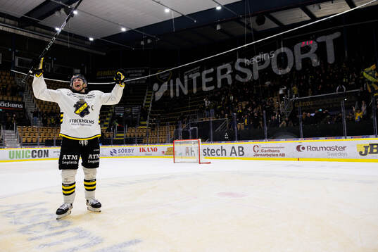 AIKs Filip Windlert jublar