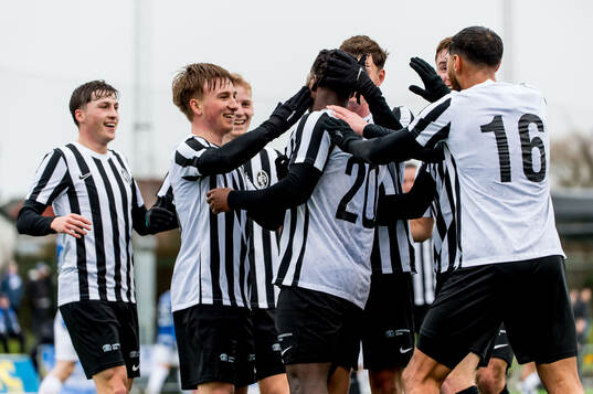 Landskronas Xavier Odhiambo jublar