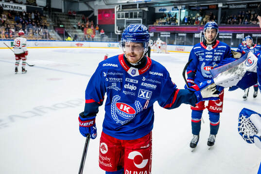 Oskarshamns Niclas Burström jublar