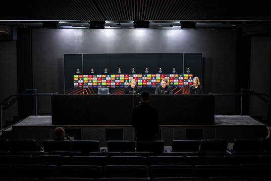 Johan Larsson and head coach Oscar Hiljemark of Elfsborg
