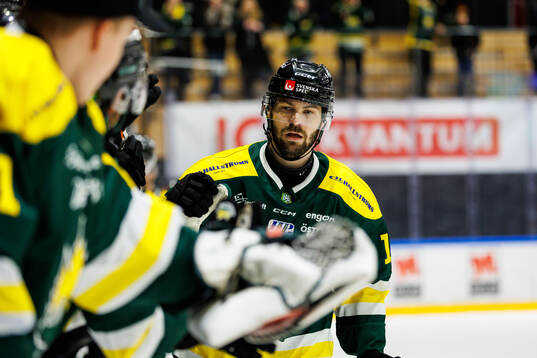 Östersunds Emil Molin jublar