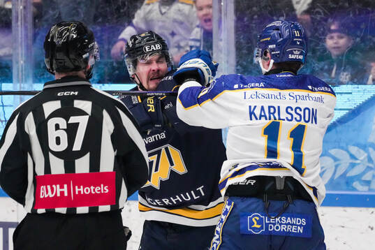 HV71s Mikael Seppälä och Leksands Martin Karlsson