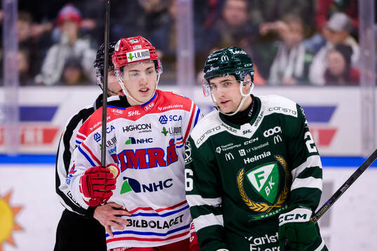 Timrås Linus Eriksson och Färjestads Joel Nyström