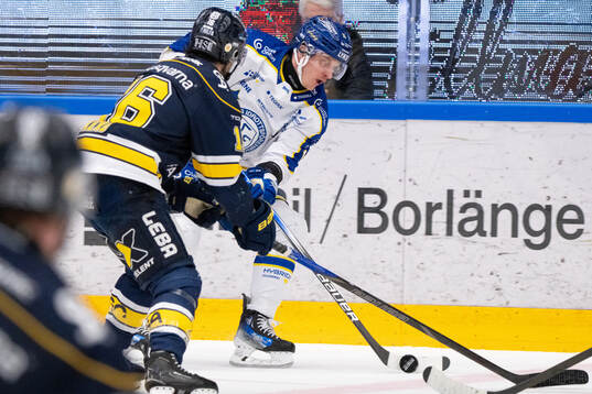 HV71s Tanner Kero och Leksands Martin Karlsson