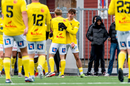 Falkenbergs Adam Ekenhard jublar efter 0-4