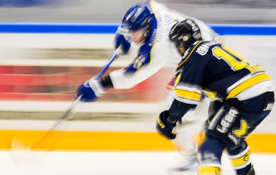 Leksands Martin Karlsson och HV71s Tanner Kero