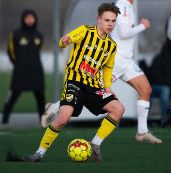 IFK Hässleholms Max Persson i träningsmatchen mellan IFK Hässleholm och Ängelholms FF i Hässleholm 1 februari 2025.