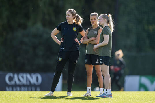 Hammarbys Lotta Ökvist och Emilie Joramo